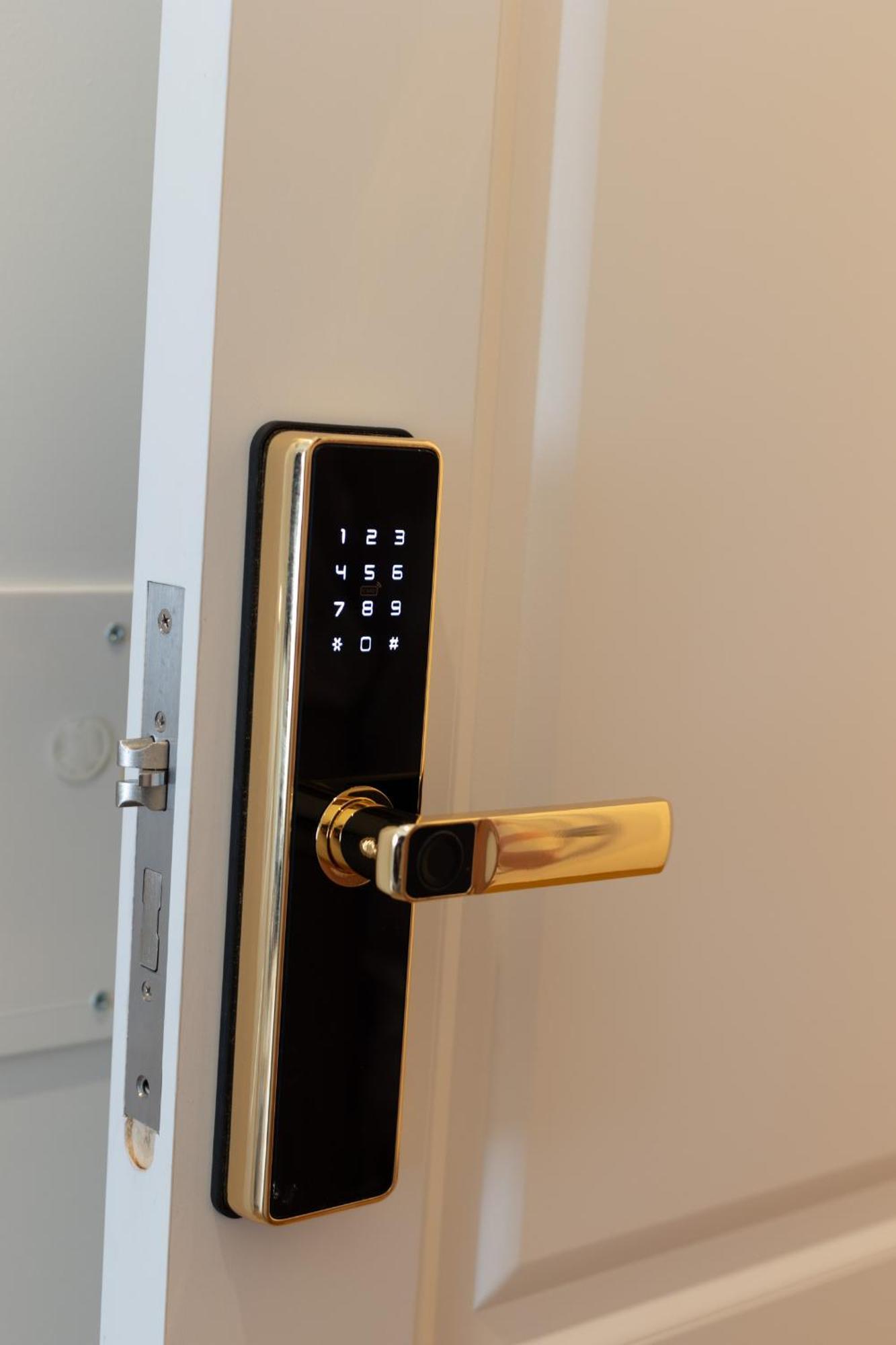 De Vince Suites - Luxury Rooms - Roma Termini Exterior photo