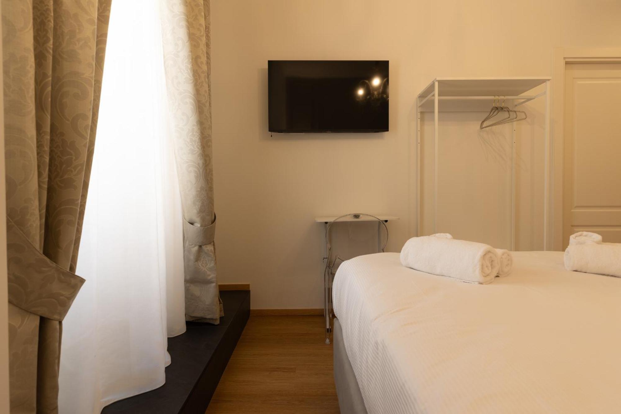 De Vince Suites - Luxury Rooms - Roma Termini Exterior photo