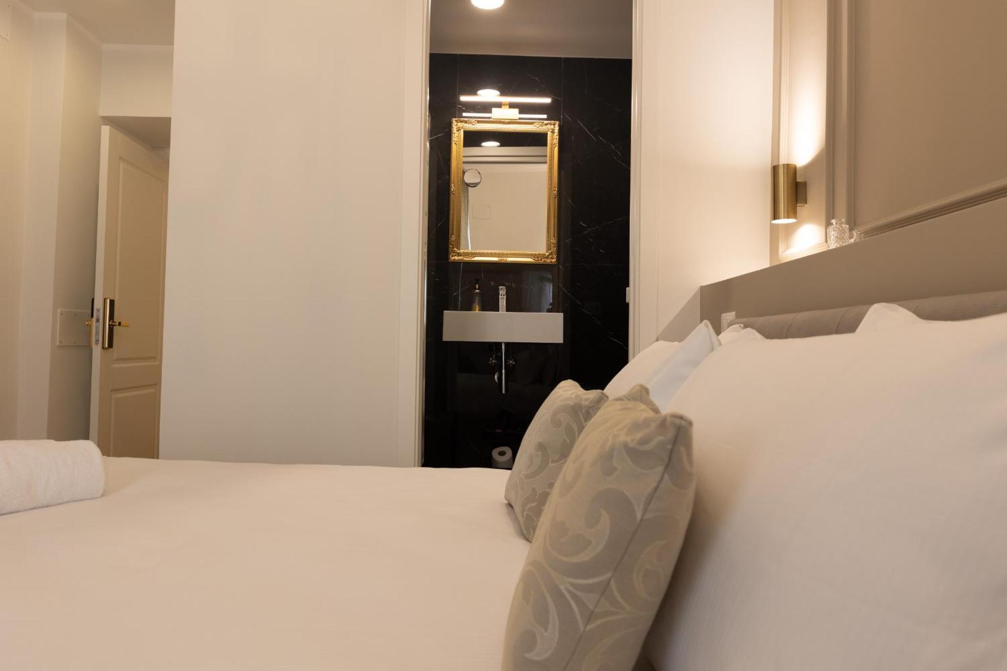 De Vince Suites - Luxury Rooms - Roma Termini Exterior photo